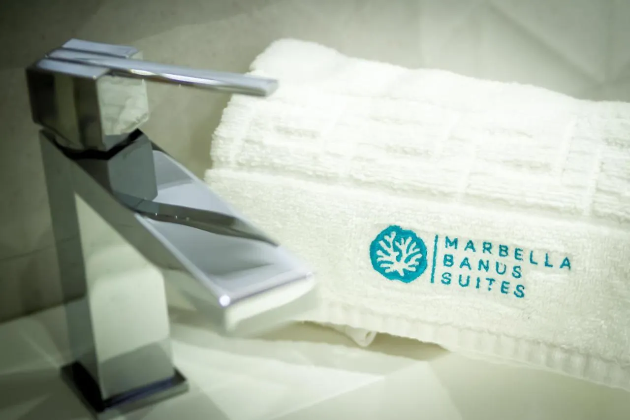 Marbella Banus Suites - Bird Of Paradise Playas Del Duque Banus Suite Apartment