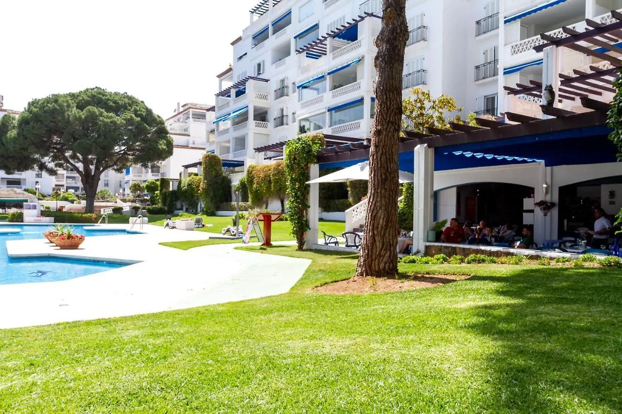 Marbella Banus Suites - Bird Of Paradise Playas Del Duque Banus Suite Apartment