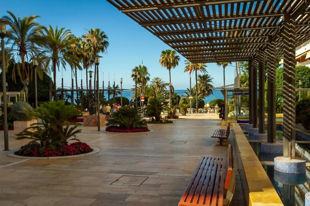Marbella Banus Suites - Bird Of Paradise Playas Del Duque Banus Suite Apartment